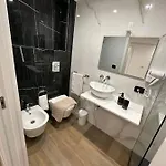 Black & White Πανσιόν