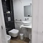 Black & White Πανσιόν 3*