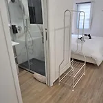 Black & White Μπάρι