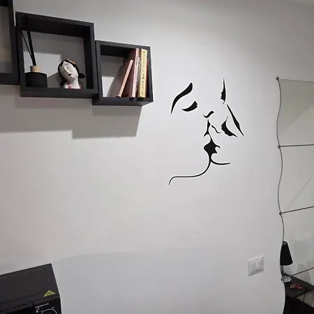 Black & White 3* Μπάρι