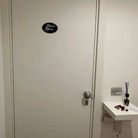 Black & White 게스트하우스