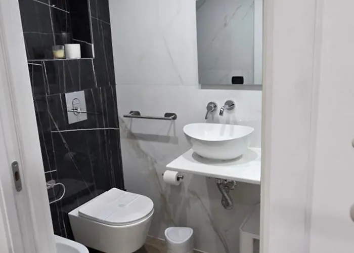 Black & White Guest house 3*