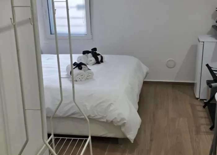 Black & White Vendégház Bari